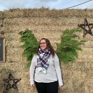 Meet your Posher, Samara